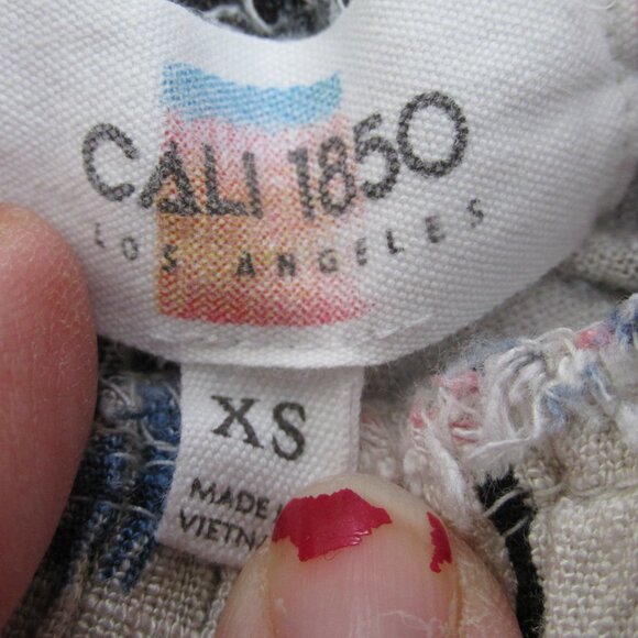 Cali 1850 Los Angeles Belted Chino Shorts Womens XS Cream Floral Elastic Pull On - Picture 3 of 5